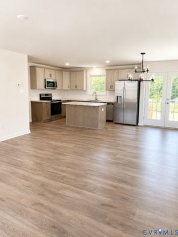 11825 Farnham Woods Dr, Midlothian, VA 23112