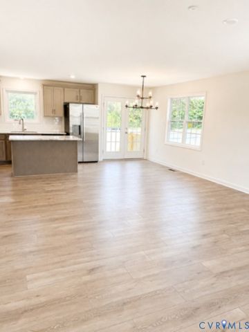 11825 Farnham Woods Dr, Midlothian, VA 23112