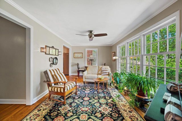 6175 N Kent AVENUE, Whitefish Bay, WI 53217