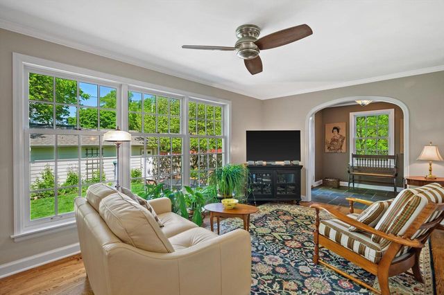 6175 N Kent AVENUE, Whitefish Bay, WI 53217