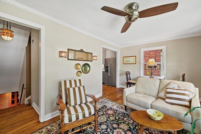 6175 N Kent AVENUE, Whitefish Bay, WI 53217