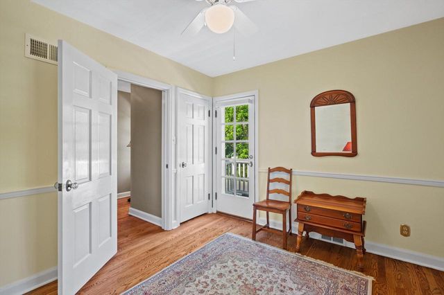 6175 N Kent AVENUE, Whitefish Bay, WI 53217