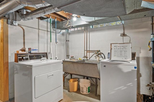 6175 N Kent AVENUE, Whitefish Bay, WI 53217