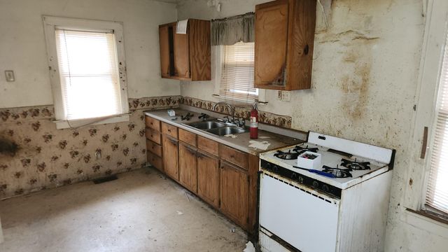 1545 Maple Street, Michigan City, IN 46360