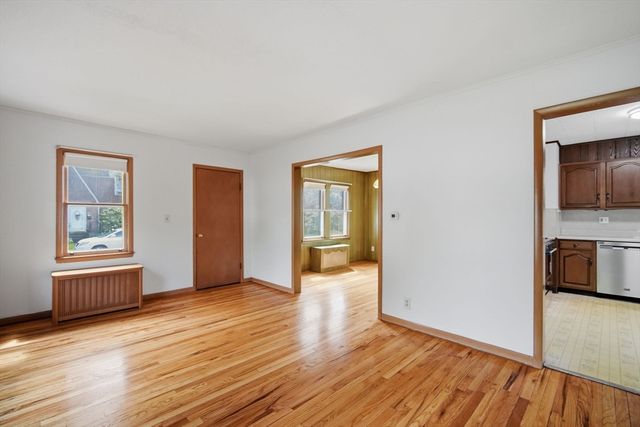 115 Connecticut Ave, Springfield, MA 01104