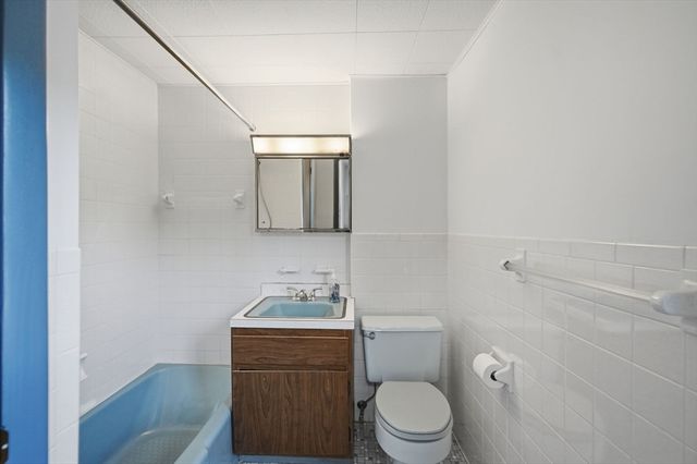 115 Connecticut Ave, Springfield, MA 01104
