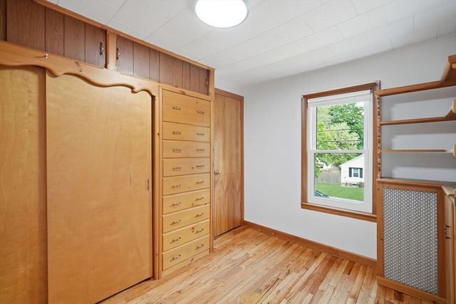 115 Connecticut Ave, Springfield, MA 01104