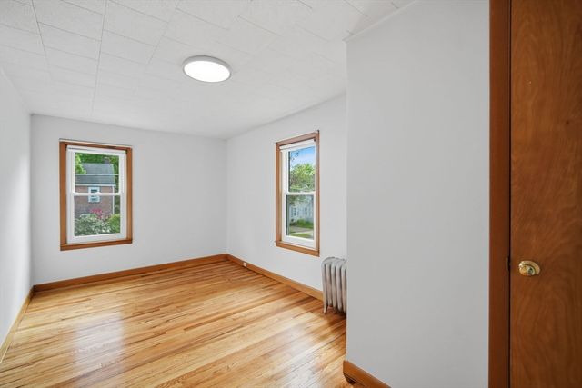 115 Connecticut Ave, Springfield, MA 01104