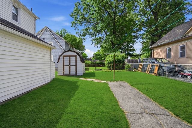 115 Connecticut Ave, Springfield, MA 01104
