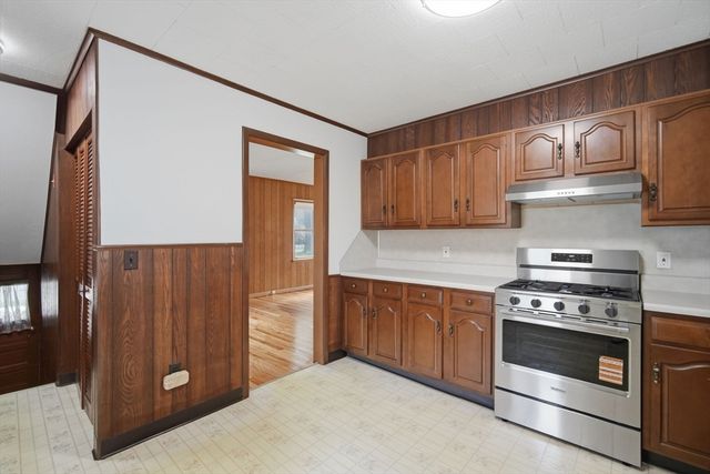115 Connecticut Ave, Springfield, MA 01104
