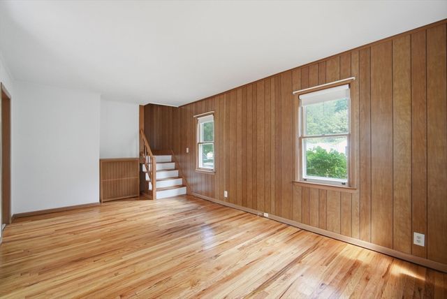 115 Connecticut Ave, Springfield, MA 01104