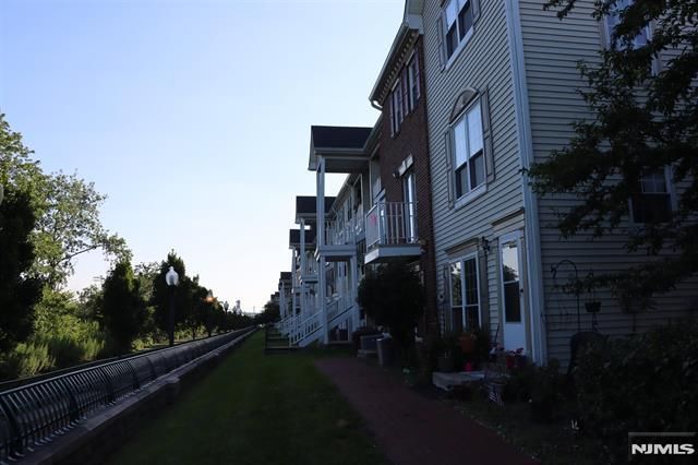 76 Cherry Street, Jersey City, NJ 07305