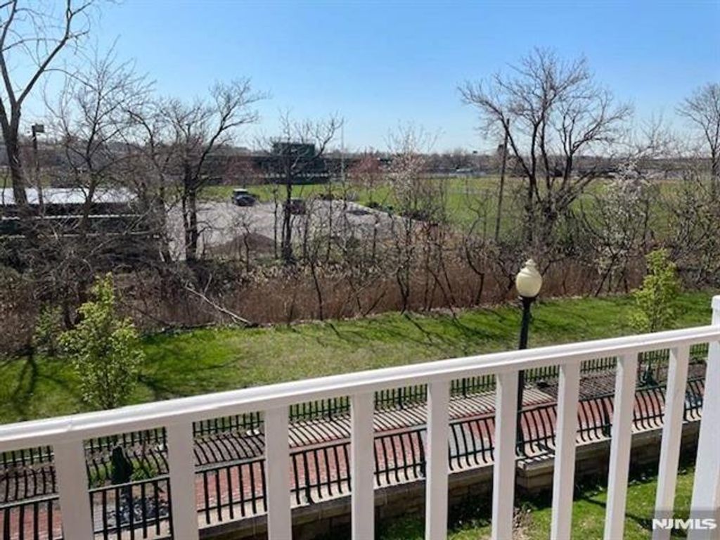 76 Cherry Street, Jersey City, NJ 07305