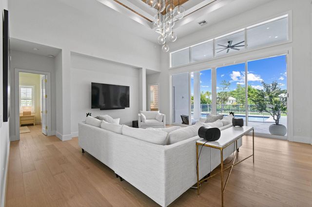 9105 Whippoorwill Trail, Jupiter, FL 33478