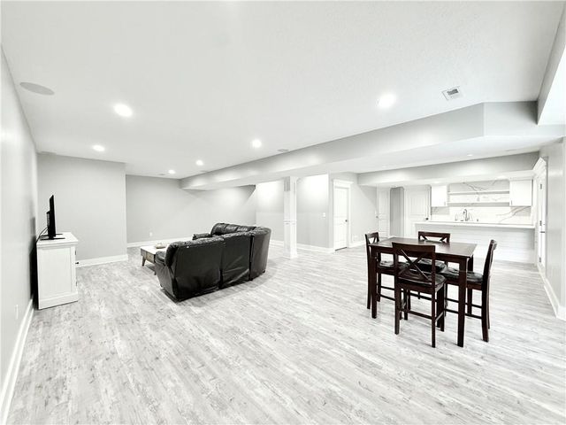 30537 Mc Cormick Road, Sedalia, MO 65301