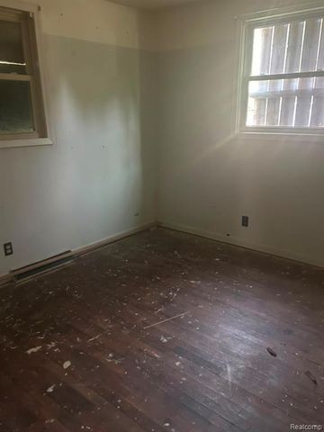 1373 Wells Street, Burton, MI 48529