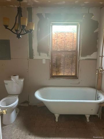 1373 Wells Street, Burton, MI 48529