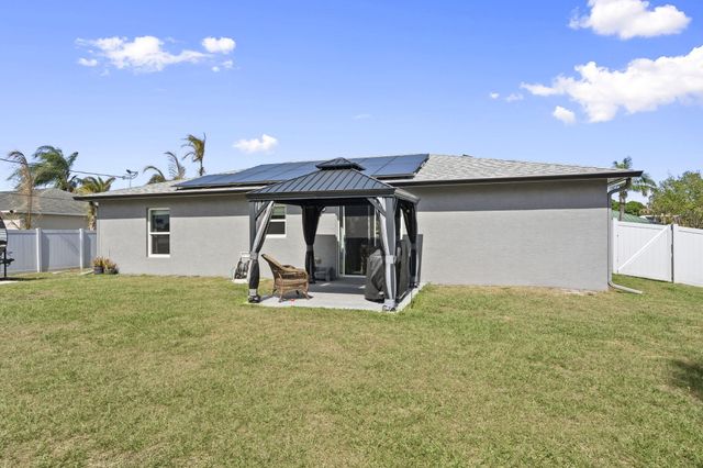 2118 SE Genoa Street, Port St. Lucie, Port St Lucie, FL 34952