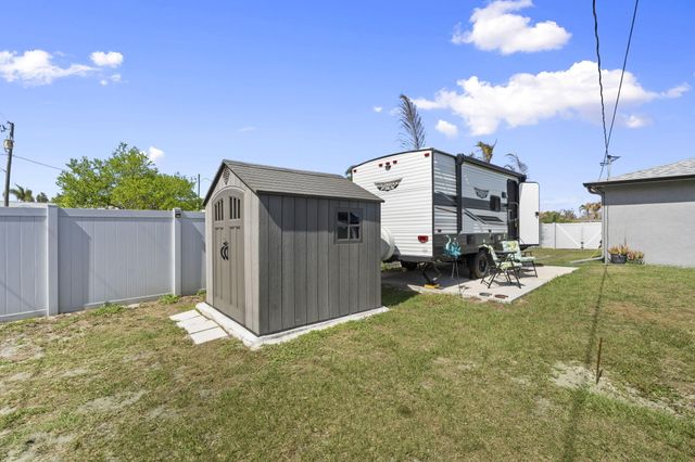 2118 SE Genoa Street, Port St. Lucie, Port St Lucie, FL 34952