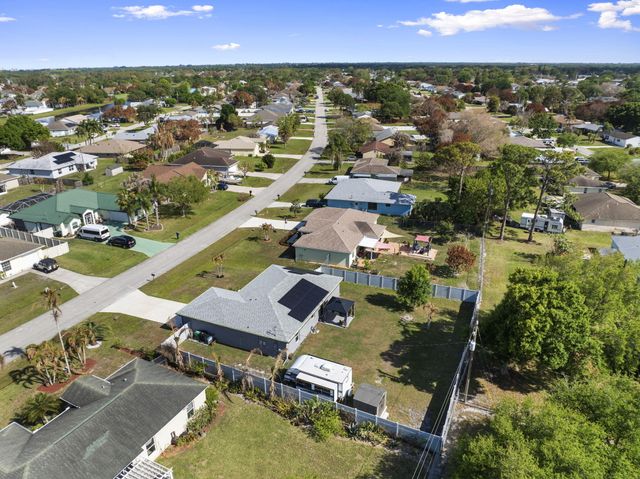 2118 SE Genoa Street, Port St. Lucie, Port St Lucie, FL 34952