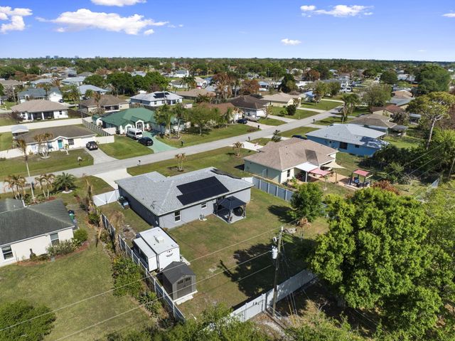 2118 SE Genoa Street, Port St. Lucie, Port St Lucie, FL 34952