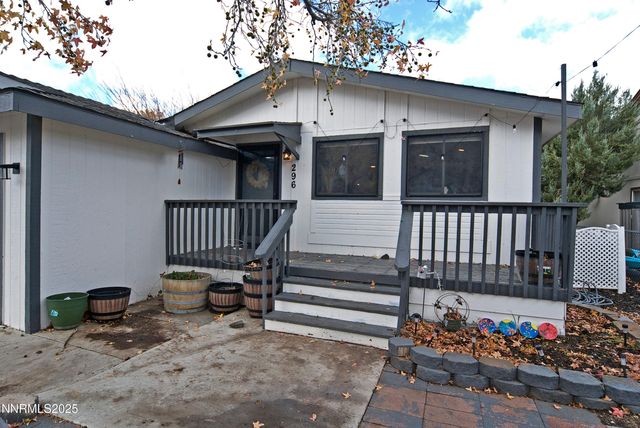 296 Ave De La Bleu De Clair, Sparks, NV 89434
