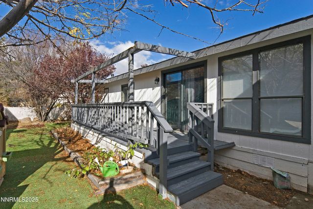 296 Ave De La Bleu De Clair, Sparks, NV 89434