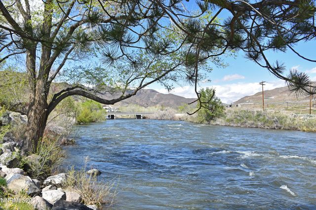 296 Ave De La Bleu De Clair, Sparks, NV 89434