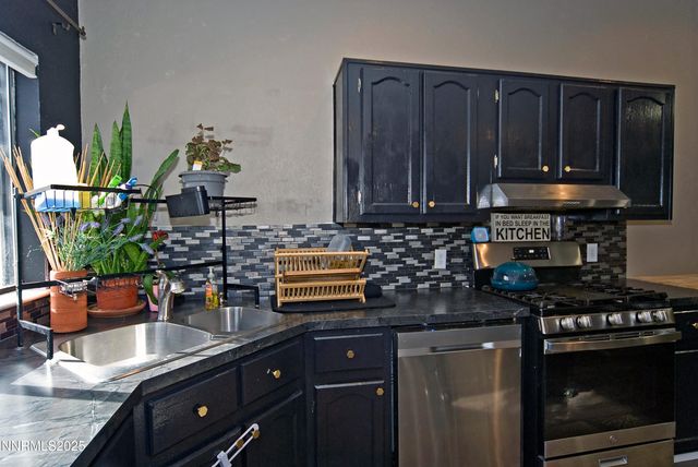 296 Ave De La Bleu De Clair, Sparks, NV 89434