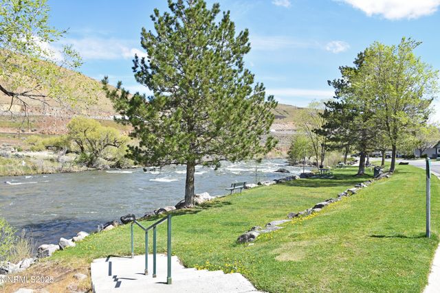 296 Ave De La Bleu De Clair, Sparks, NV 89434