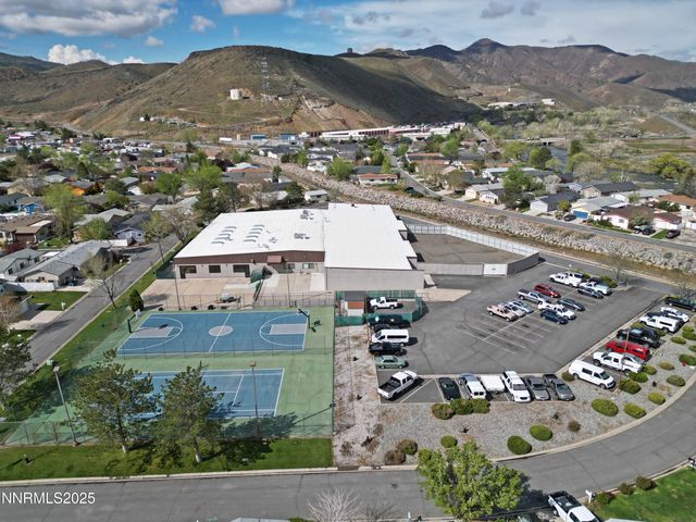 296 Ave De La Bleu De Clair, Sparks, NV 89434