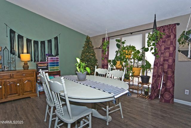 296 Ave De La Bleu De Clair, Sparks, NV 89434