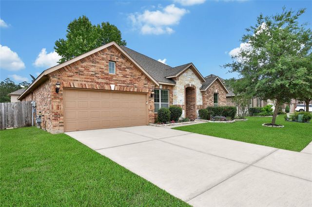 911 River Crossing Drive, Conroe, TX 77384