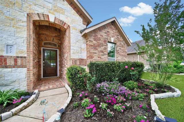 911 River Crossing Drive, Conroe, TX 77384