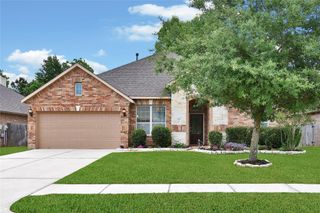 911 River Crossing Drive, Conroe, TX 77384