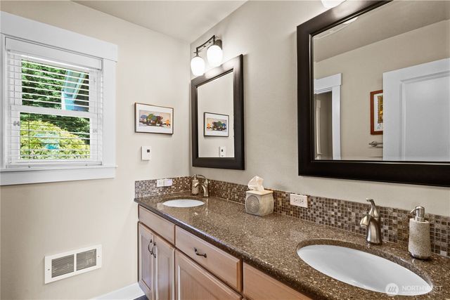 12624 95th Avenue NW, Gig Harbor, WA 98329