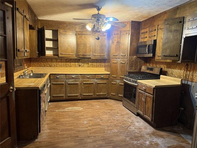 278 N Bellview Road, Aragon, GA 30104