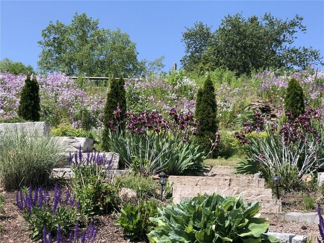 2125 Terrace Lane South, Skaneateles, NY 13152