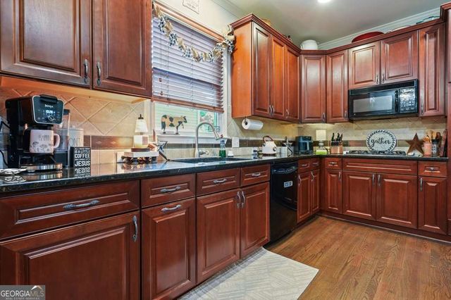 130 Newcastle Walk, Woodstock, GA 30188