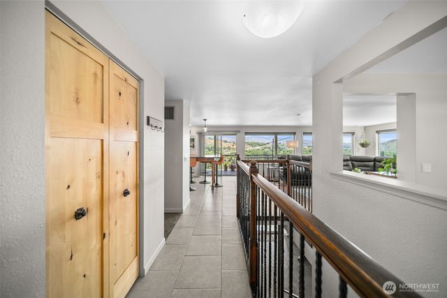 1901 Sleepy Hollow Road, Wenatchee, WA 98801