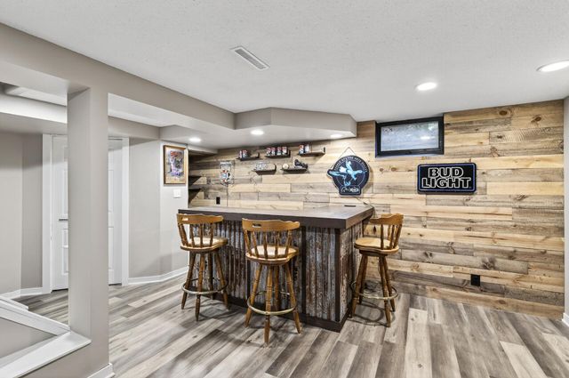 44 Walden Street, Burnsville, MN 55337