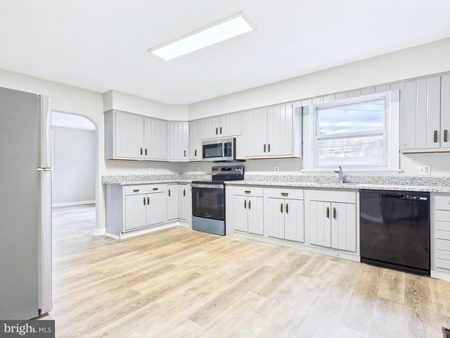 312 MARKET ST, Highspire, PA 17034