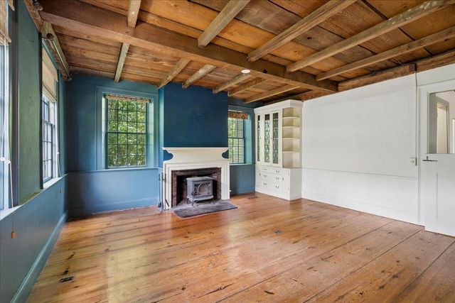 120 Main Street, New Ipswich, NH 03071