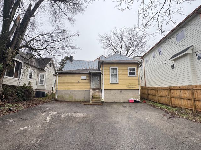 338 Peachtree St, Nashville, TN 37210