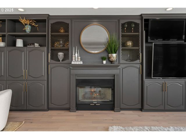 1040 Sw MYRTLE Dr, Portland, OR 97201