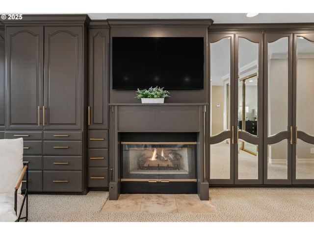 1040 Sw MYRTLE Dr, Portland, OR 97201