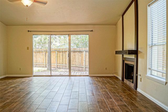 11 Canyon Oak Place, The Woodlands, TX 77380