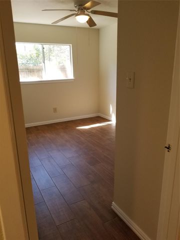 11 Canyon Oak Place, The Woodlands, TX 77380