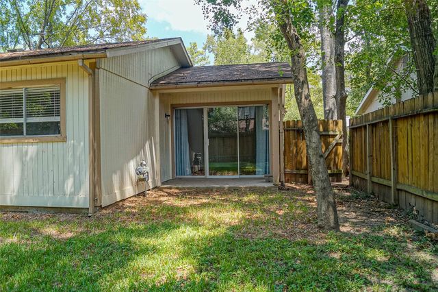11 Canyon Oak Place, The Woodlands, TX 77380