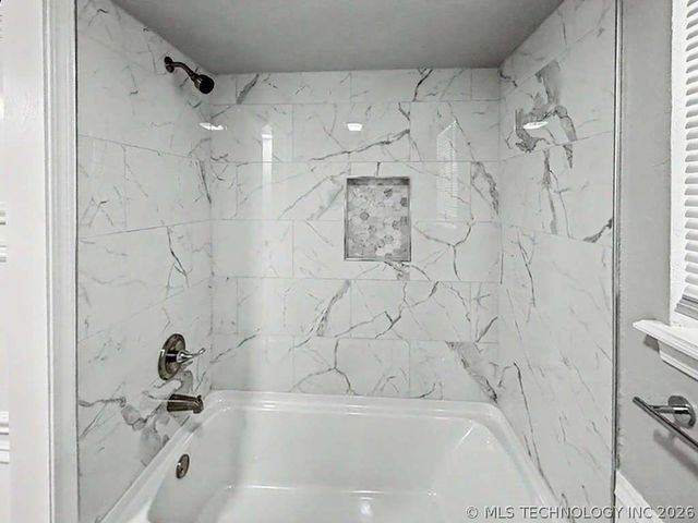 5210 S 74th Avenue E, Tulsa, OK 74145